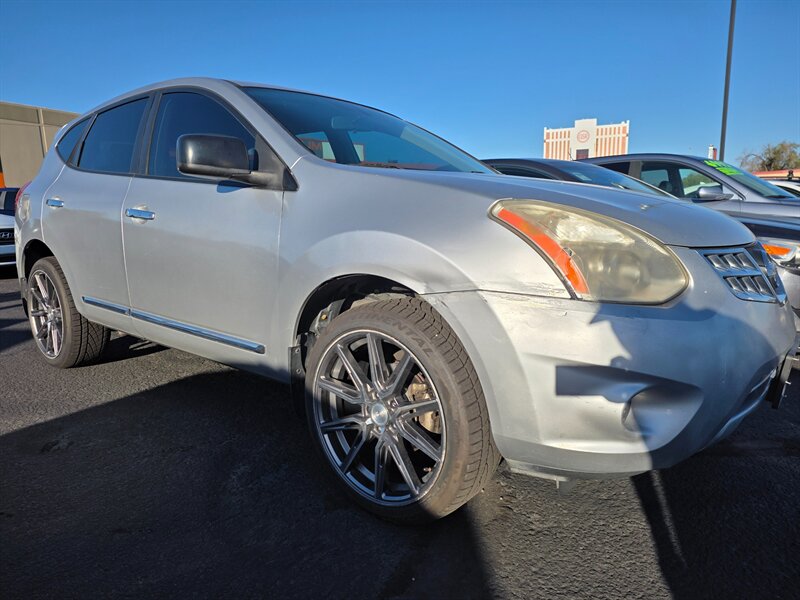 2011 Nissan Rogue S  