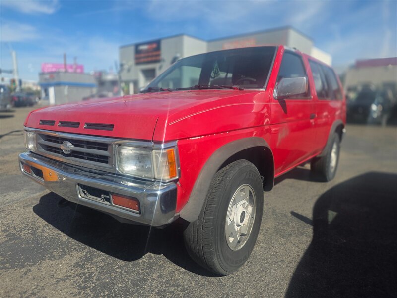 1993 Nissan Pathfinder SE  