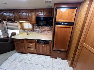 2005 Country Coach Allure 430 Alder Lake 400   - Photo 29 - Marana, AZ 85653