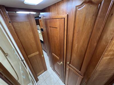 2005 Country Coach Allure 430 Alder Lake 400   - Photo 48 - Marana, AZ 85653