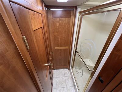 2005 Country Coach Allure 430 Alder Lake 400   - Photo 41 - Marana, AZ 85653