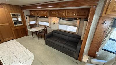 2005 Country Coach Allure 430 Alder Lake 400   - Photo 16 - Marana, AZ 85653