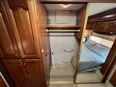 2005 Country Coach Allure 430 Alder Lake 400   - Photo 65 - Marana, AZ 85653