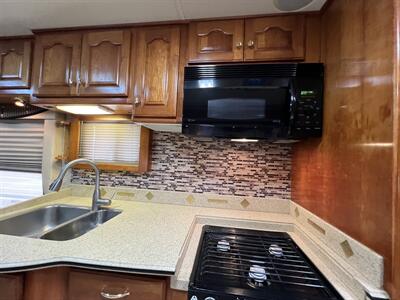 2005 Country Coach Allure 430 Alder Lake 400   - Photo 35 - Marana, AZ 85653