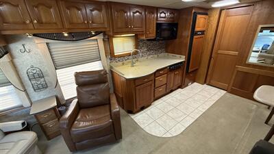 2005 Country Coach Allure 430 Alder Lake 400   - Photo 18 - Marana, AZ 85653