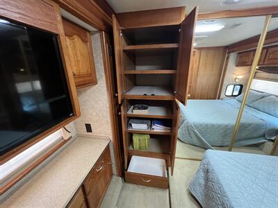 2005 Country Coach Allure 430 Alder Lake 400   - Photo 64 - Marana, AZ 85653