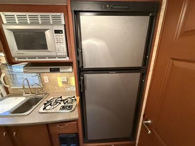 2011 Winnebago Harmony 21FBS - Photo 37 - Rillito, AZ 85654