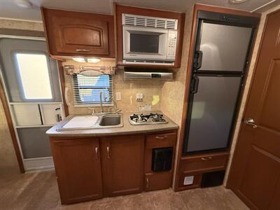 2011 Winnebago Harmony 21FBS - Photo 30 - Rillito, AZ 85654