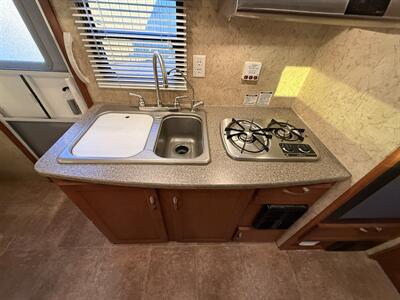2011 Winnebago Harmony 21FBS - Photo 33 - Rillito, AZ 85654