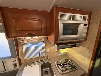 2011 Winnebago Harmony 21FBS - Photo 32 - Rillito, AZ 85654