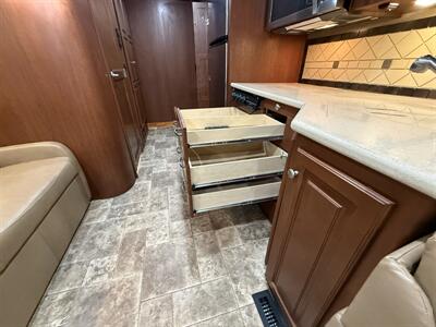 2014 Thor Palazzo M-33.2 Freightliner - Photo 43 - Rillito, AZ 85654