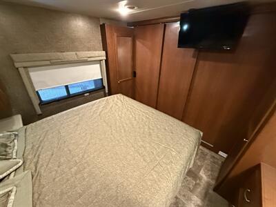 2014 Thor Palazzo M-33.2 Freightliner - Photo 67 - Rillito, AZ 85654