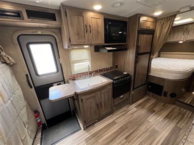 2016 Coachmen PRISM 2150LE   - Photo 24 - Marana, AZ 85653