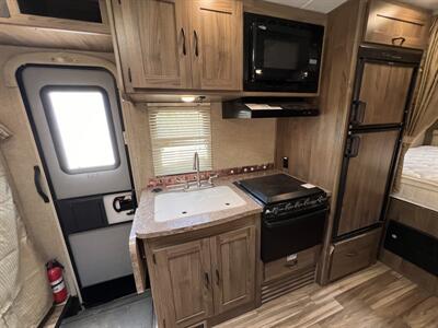 2016 Coachmen PRISM 2150LE   - Photo 25 - Marana, AZ 85653