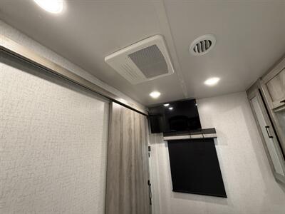 2022 Winnebago Voyage TT 2427RB   - Photo 58 - Rillito, AZ 85654