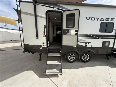 2022 Winnebago Voyage TT 2427RB   - Photo 13 - Rillito, AZ 85654