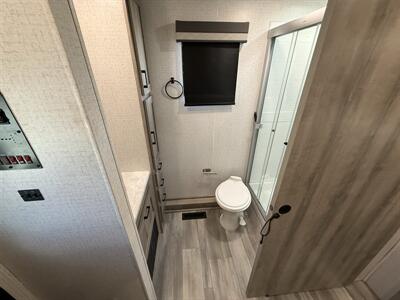 2022 Winnebago Voyage TT 2427RB   - Photo 69 - Rillito, AZ 85654