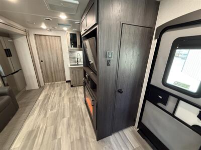 2022 Winnebago Voyage TT 2427RB   - Photo 31 - Rillito, AZ 85654