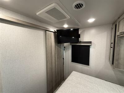 2022 Winnebago Voyage TT 2427RB   - Photo 57 - Rillito, AZ 85654