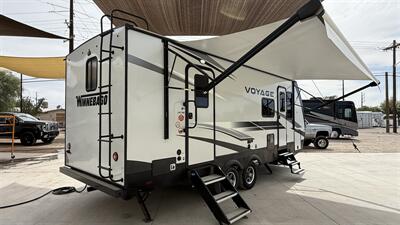 2022 Winnebago Voyage TT 2427RB   - Photo 3 - Rillito, AZ 85654