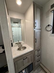 2022 Winnebago Voyage TT 2427RB   - Photo 63 - Rillito, AZ 85654