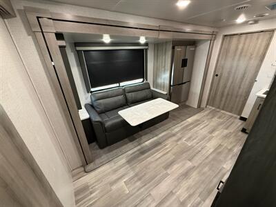 2022 Winnebago Voyage TT 2427RB   - Photo 15 - Rillito, AZ 85654