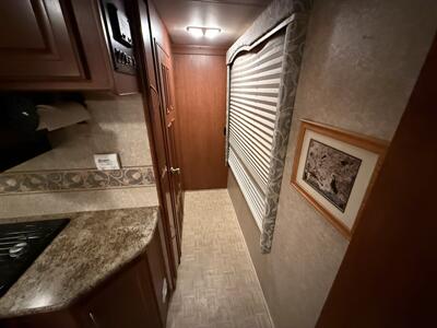 2009 Four Winds Four Winds 31F   - Photo 32 - Rillito, AZ 85654