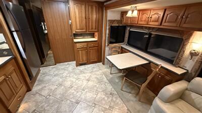 2005 Tiffin Allegro Bus 38TGP   - Photo 23 - Rillito, AZ 85654