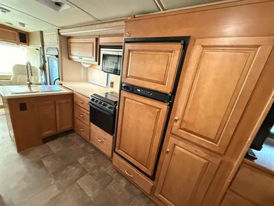2014 Itasca Sunstar 27N   - Photo 45 - Rillito, AZ 85654