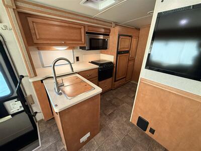 2014 Itasca Sunstar 27N   - Photo 44 - Rillito, AZ 85654
