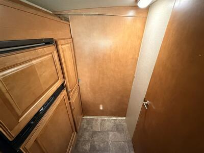 2014 Itasca Sunstar 27N   - Photo 57 - Rillito, AZ 85654