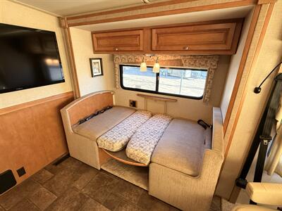 2014 Itasca Sunstar 27N   - Photo 43 - Rillito, AZ 85654