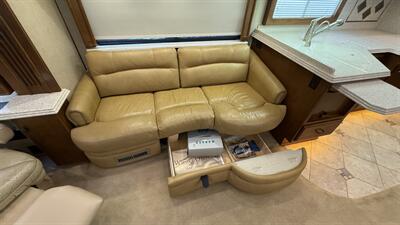 2005 MONACO DYNASTY PLATINUM IV - Photo 18 - Marana, AZ 85653