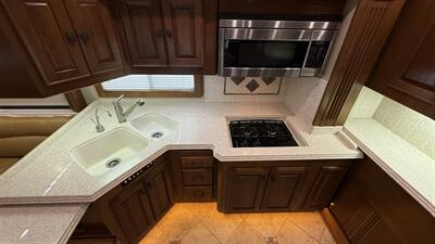 2005 MONACO DYNASTY PLATINUM IV - Photo 25 - Marana, AZ 85653