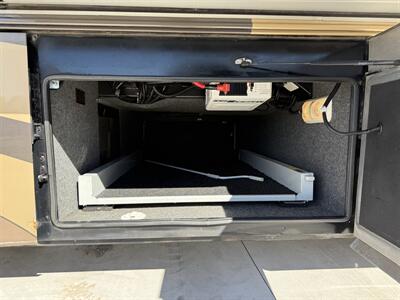 2005 MONACO DYNASTY PLATINUM IV - Photo 71 - Marana, AZ 85653