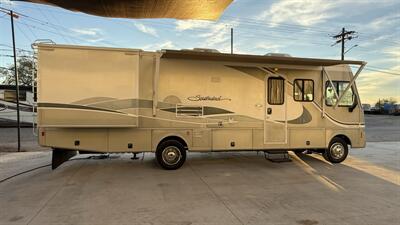 2004 Fleetwood Southwind 32VS   - Photo 4 - Rillito, AZ 85654