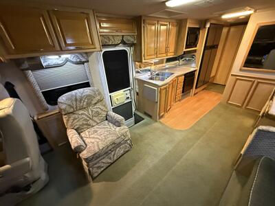 2004 Fleetwood Southwind 32VS   - Photo 12 - Rillito, AZ 85654