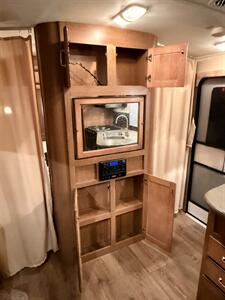 2013 Cruiser RV Fun Finder 214WSD - Photo 31 - Rillito, AZ 85654