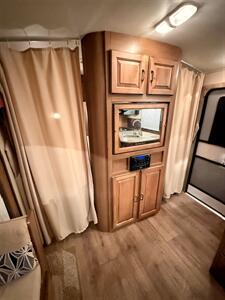 2013 Cruiser RV Fun Finder 214WSD - Photo 22 - Rillito, AZ 85654
