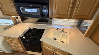 2006 Fleetwood DISCOVERY 39S   - Photo 39 - Marana, AZ 85653