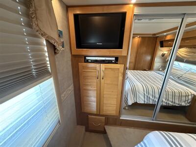 2006 Fleetwood DISCOVERY 39S   - Photo 60 - Marana, AZ 85653