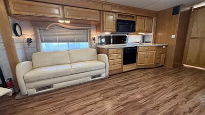 2006 Fleetwood DISCOVERY 39S   - Photo 24 - Marana, AZ 85653