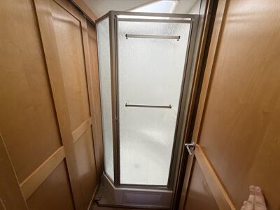 2006 Fleetwood DISCOVERY 39S   - Photo 46 - Marana, AZ 85653