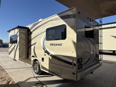 2017 Ford E-450 SD   - Photo 11 - Rillito, AZ 85654