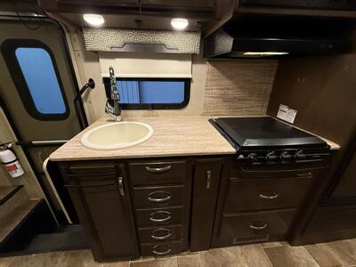 2017 Ford E-450 SD   - Photo 39 - Rillito, AZ 85654