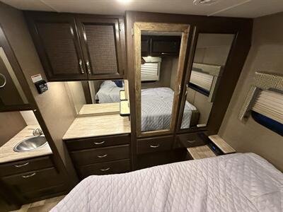 2017 Ford E-450 SD   - Photo 49 - Rillito, AZ 85654