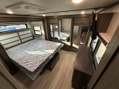 2022 Grand Design RV Solitude 390RK   - Photo 65 - Rillito, AZ 85654