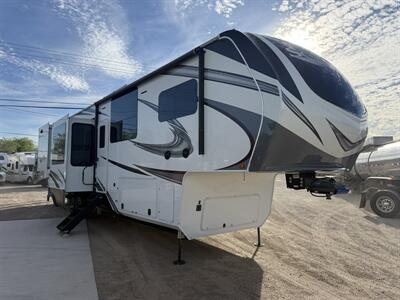 2022 Grand Design RV Solitude 390RK   - Photo 7 - Rillito, AZ 85654