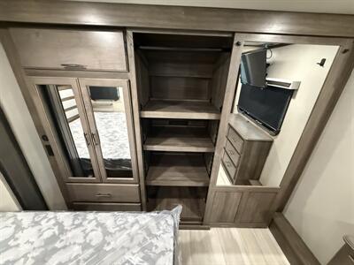 2022 Grand Design RV Solitude 390RK   - Photo 66 - Rillito, AZ 85654