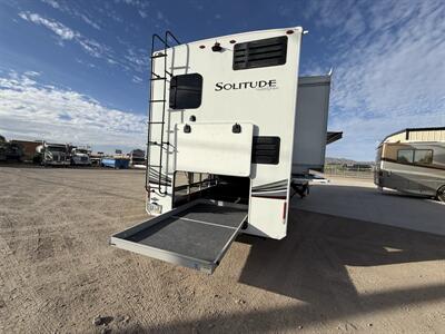 2022 Grand Design RV Solitude 390RK   - Photo 23 - Rillito, AZ 85654